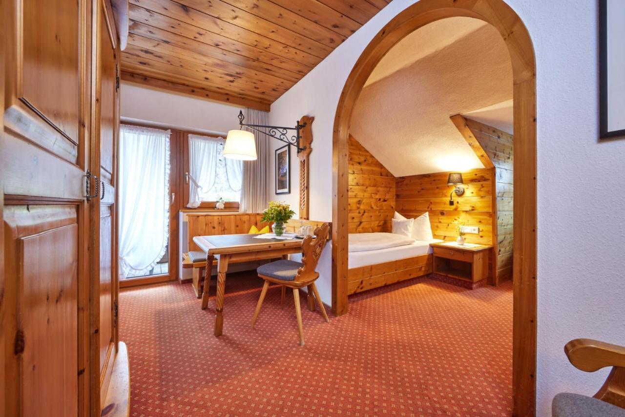 Gästehaus Sonnenheim Mittenwald Exterior foto